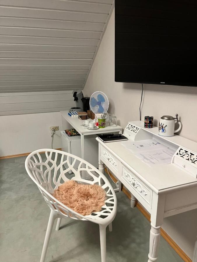 Zimmer Zum Wohlfuehlen Eching エクステリア 写真